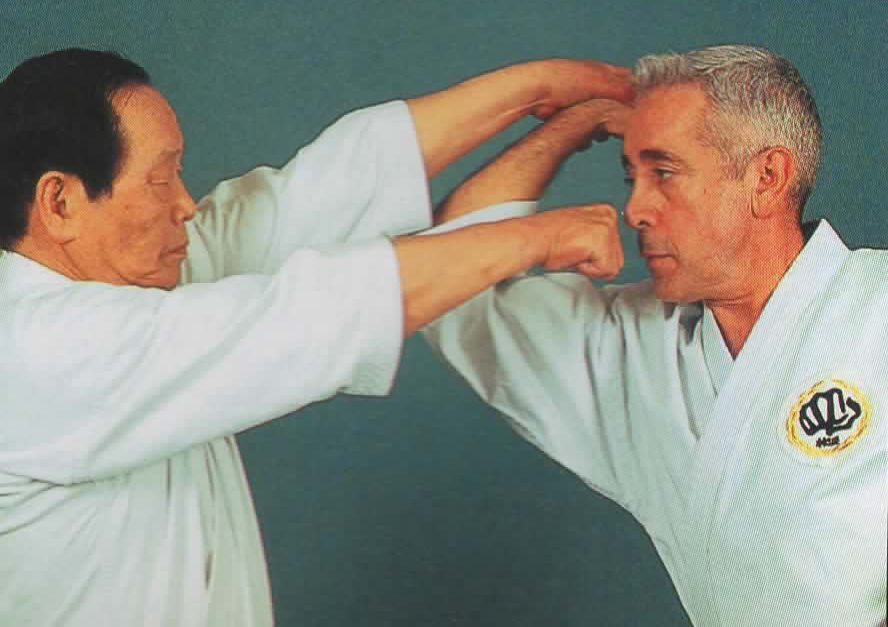 Yawara-Jitsu > Reflejos condicionados y defensa personal